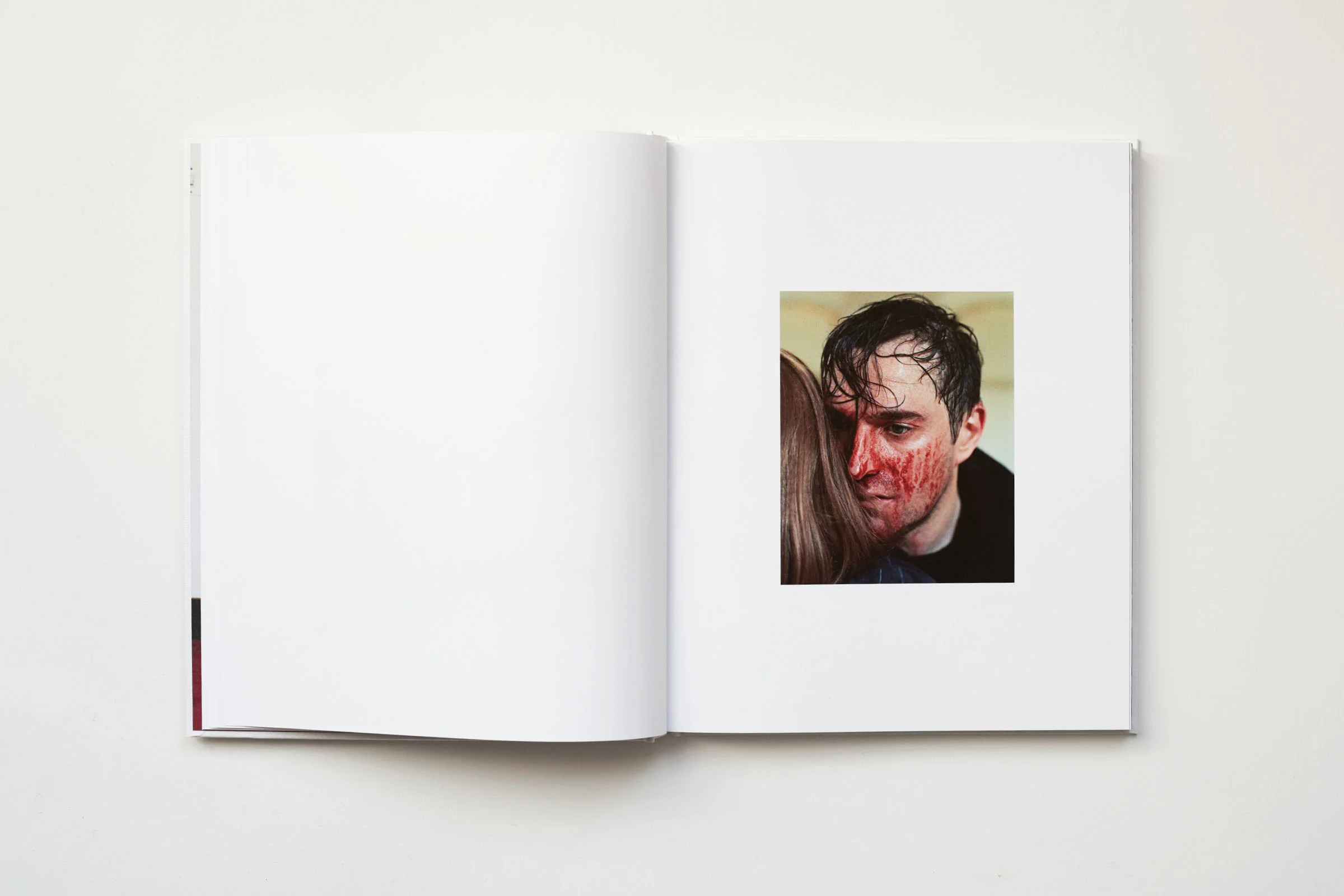 Estelle Hanania - IT’S ALIVE! A travers l’œuvre de Gisèle Vienne - Image 4