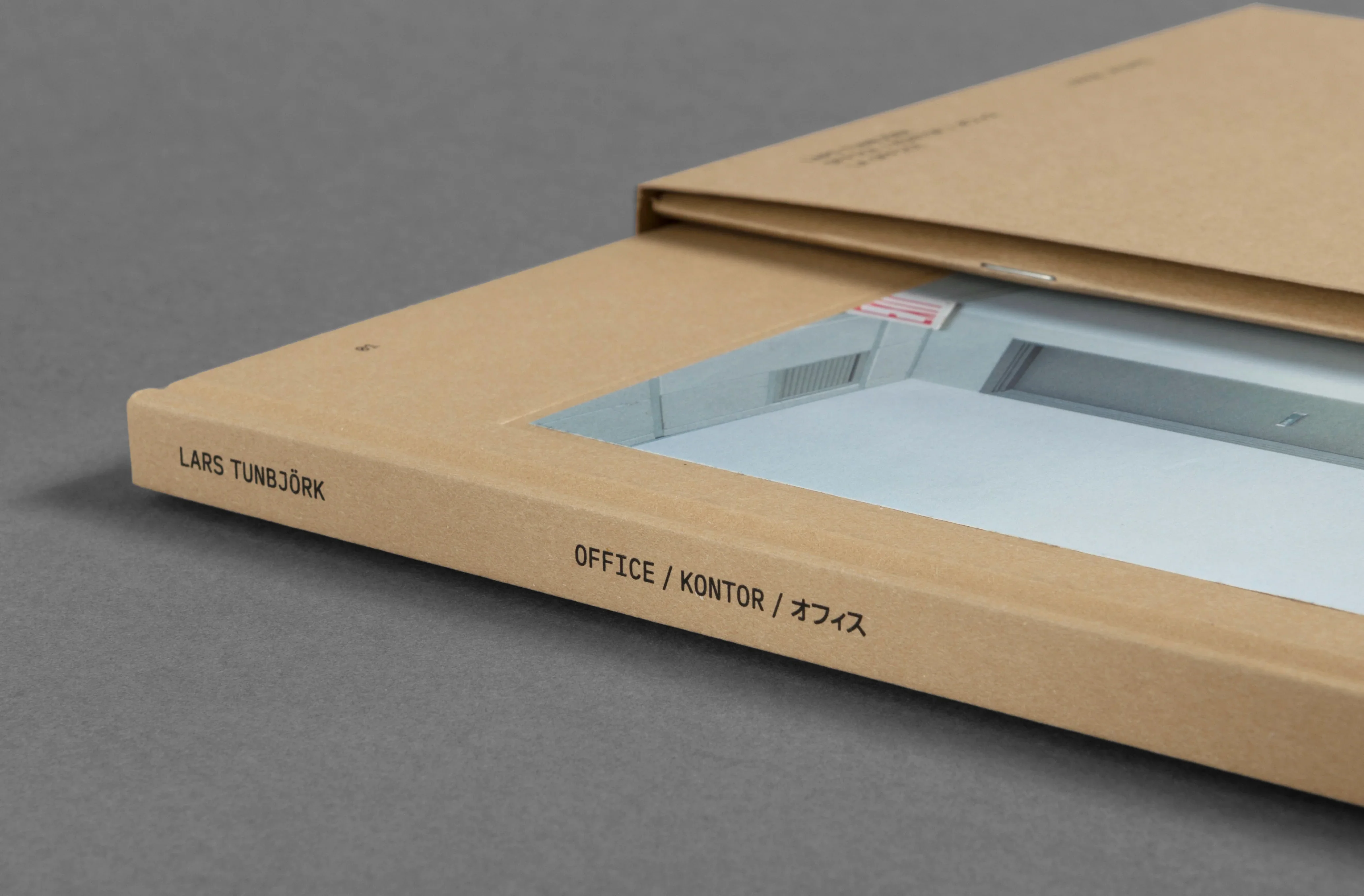 Lars Tunbjörk - Office / LA Office - Image 4