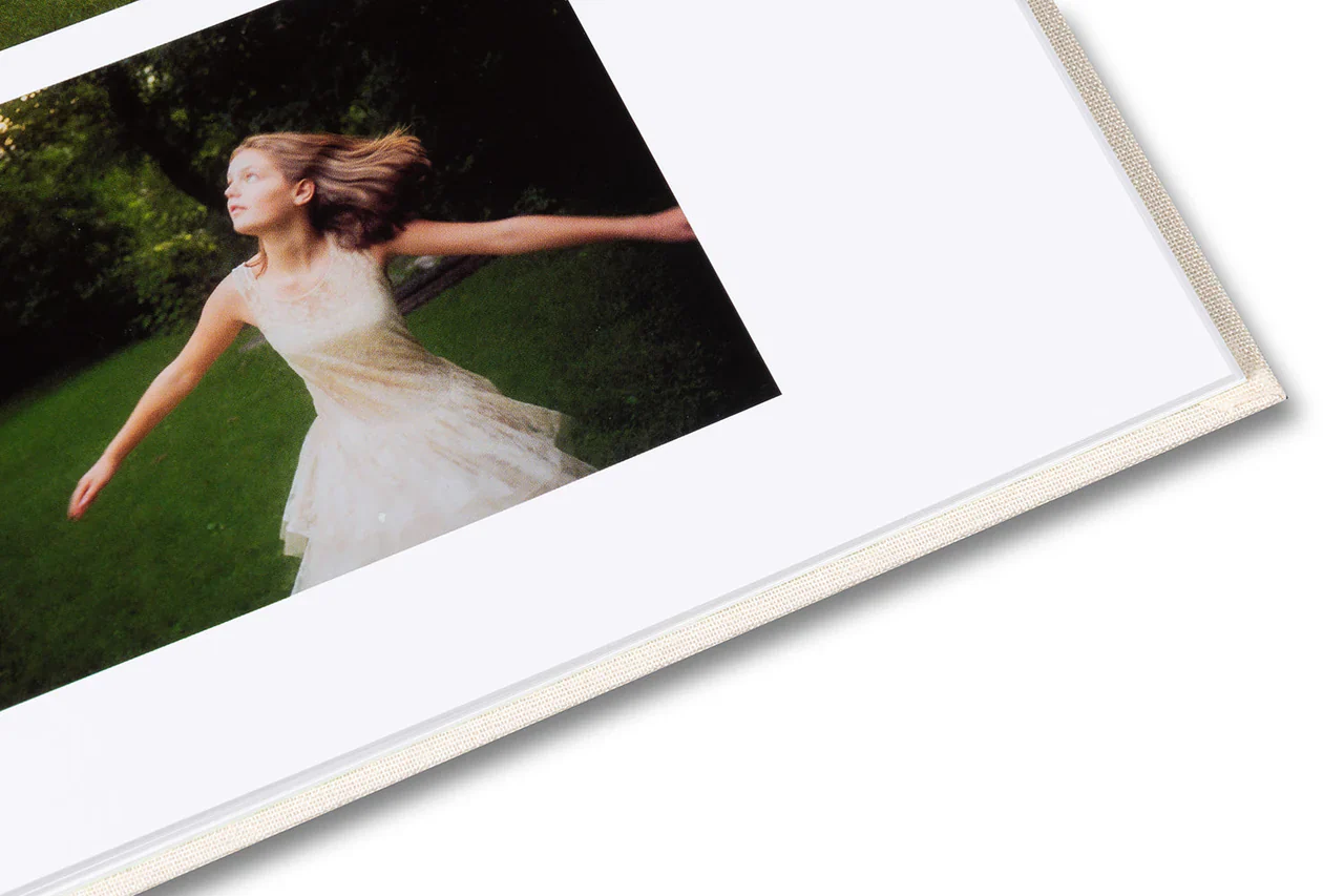 Sofia Coppola (ed.) & Corinne Day - The Virgin Suicides, Important Flowers - Image 31